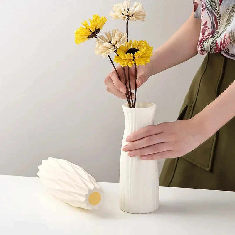 Plastik Vase