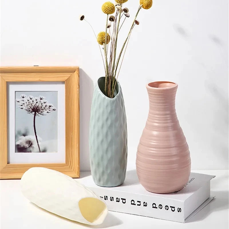 Plastik Vase