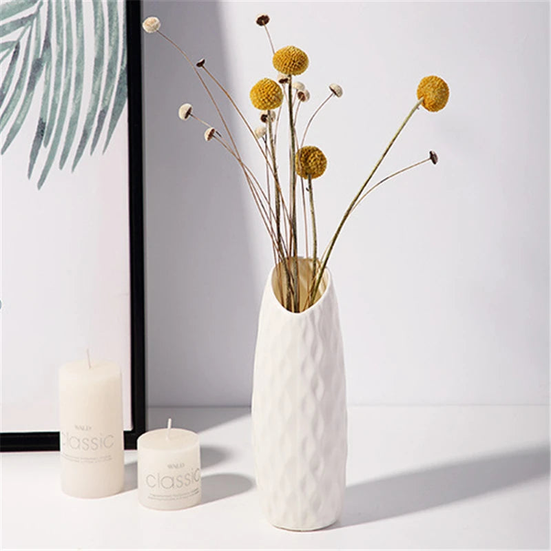 Plastik Vase