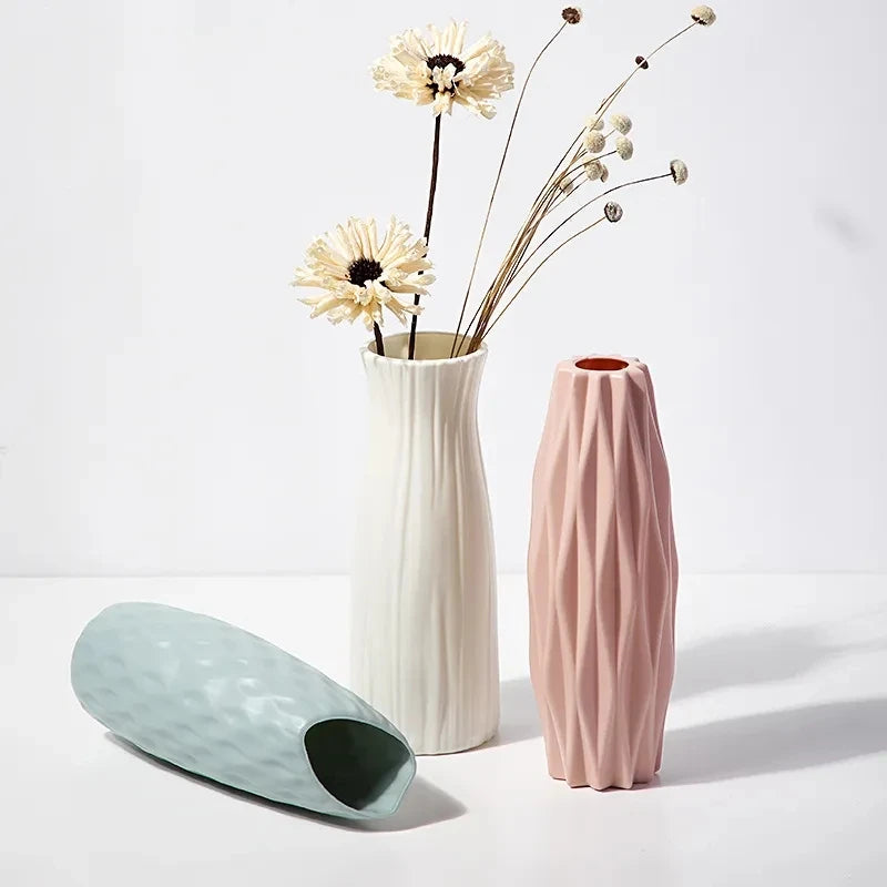 Plastik Vase